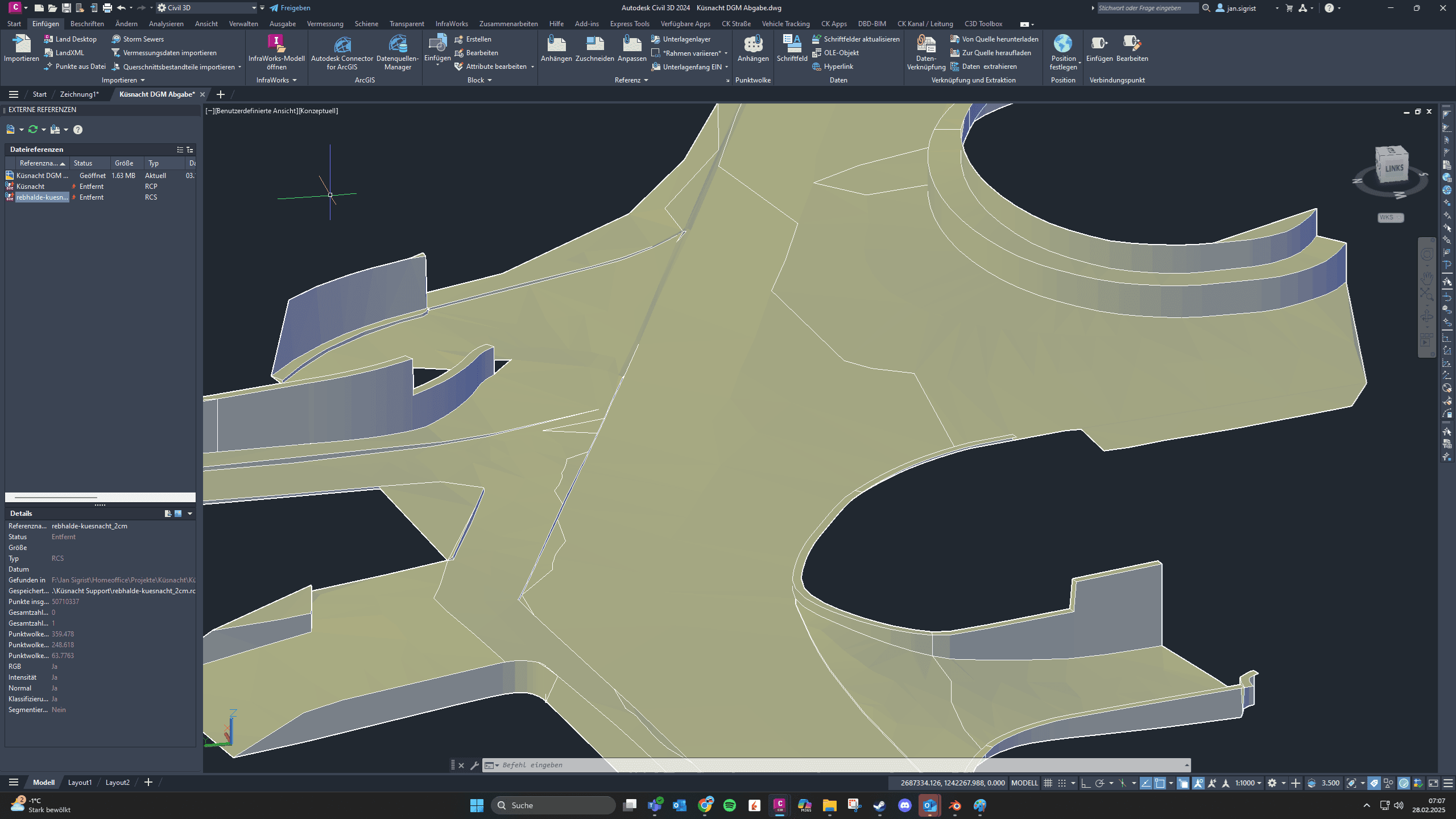 Digital terrain model of the road with modelled retaining walls in Civil 3D